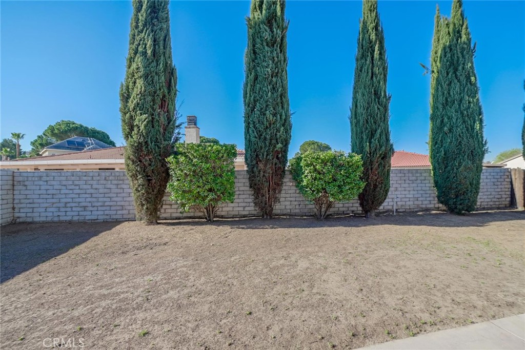 18515 Kalin Ranch Drive Victorville, CA 92395 - Photo 30 of 33 a front view of a house