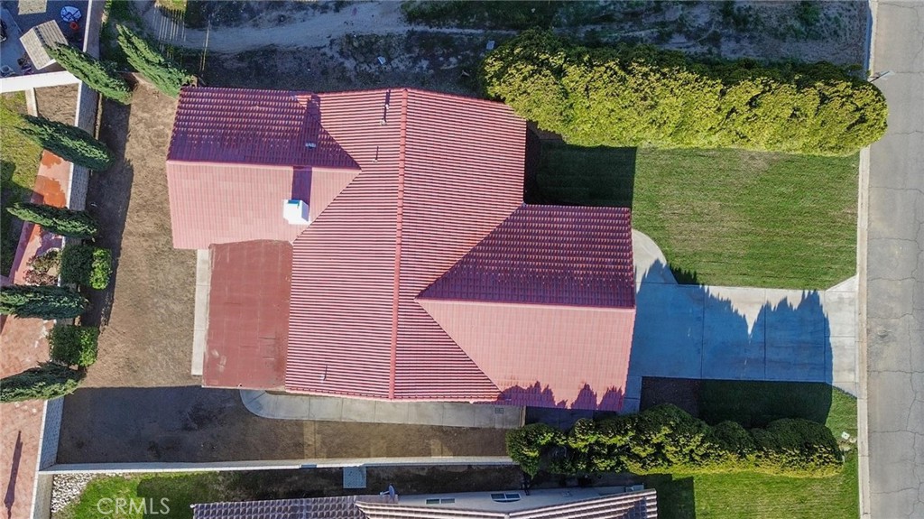 18515 Kalin Ranch Drive Victorville, CA 92395 - Photo 32 of 33 a aerial view of a house