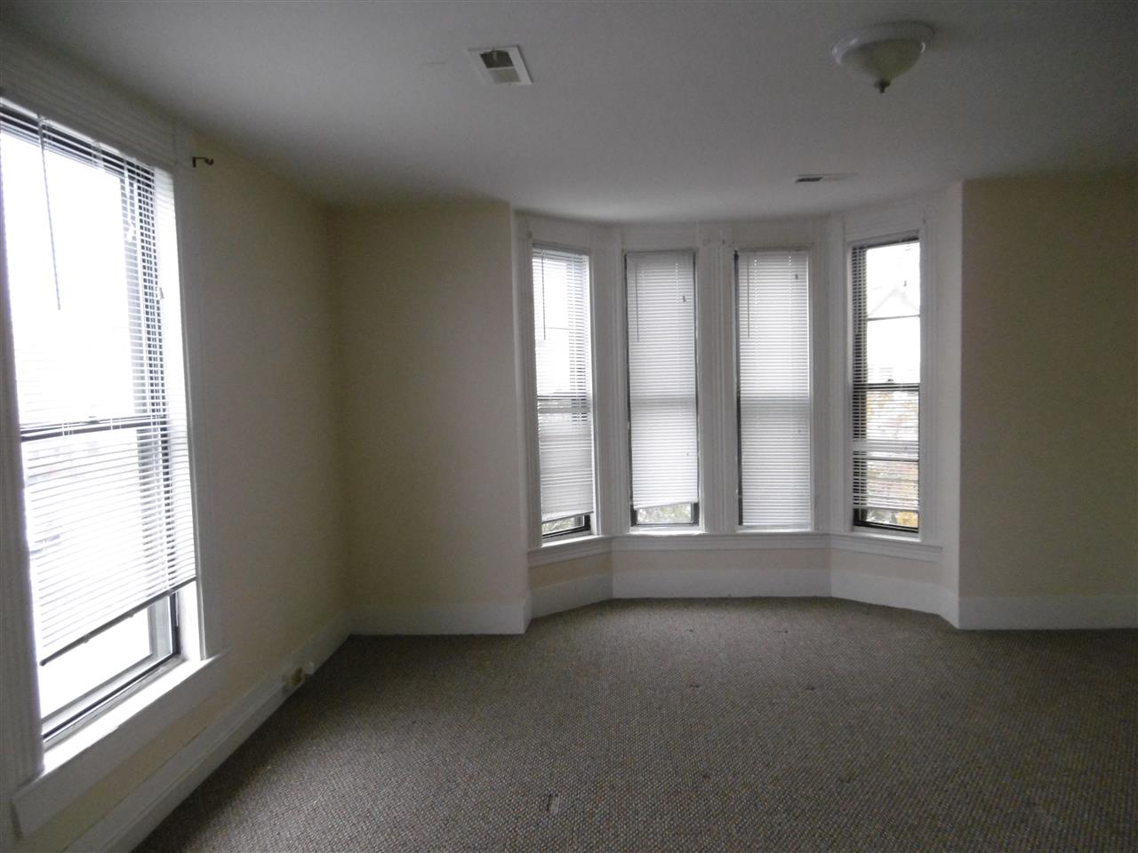 307 Manchester Street Manchester, NH 03103 - Photo 26 of 26 Gallery Image 26