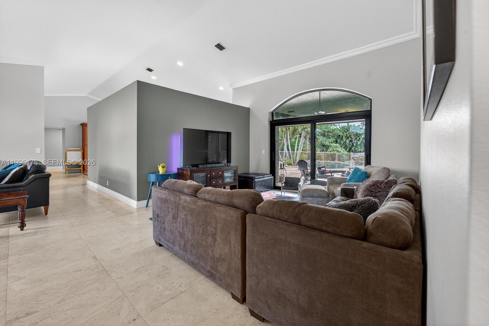 4120 Southwest 106th Terrace Davie, FL 33328 - Photo 8 of 27