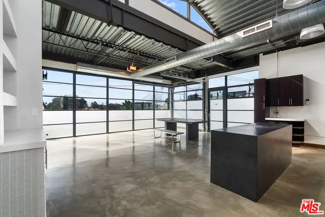 $5,775 | 1534 17th Street, Unit 204, Santa Monica, CA 90404