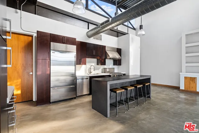 $5,775 | 1534 17th Street, Unit 204, Santa Monica, CA 90404