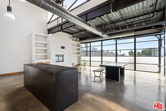 $5,775 | 1534 17th Street, Unit 204, Santa Monica, CA 90404