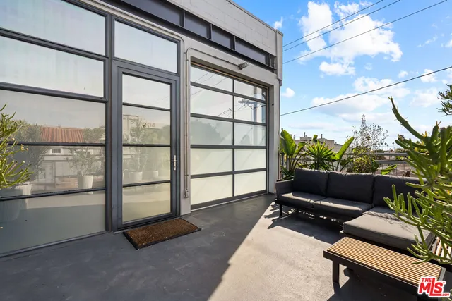 $5,775 | 1534 17th Street, Unit 204, Santa Monica, CA 90404