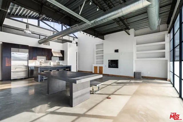 $5,775 | 1534 17th Street, Unit 204, Santa Monica, CA 90404