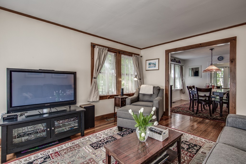 387 Davis Road Bedford, MA 01730 - Photo 9 of 21 Gallery Image 9