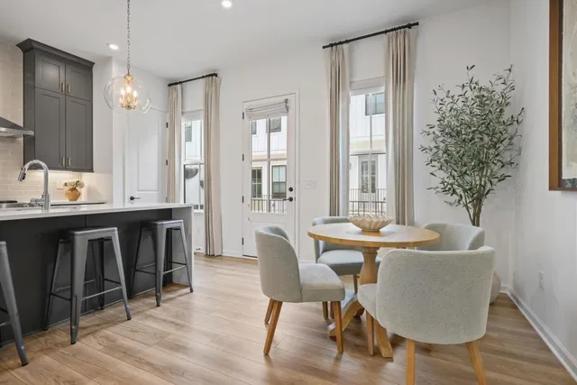 $3,700 | 121 Chestnut Circle, Atlanta, GA 30342