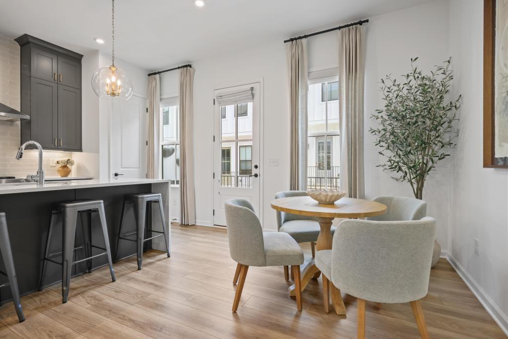 121 Chestnut Circle Atlanta, GA 30342 - Photo 21 of 51