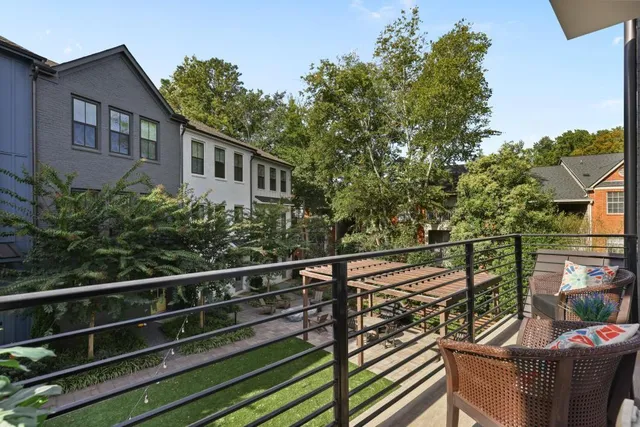 $3,700 | 121 Chestnut Circle, Atlanta, GA 30342