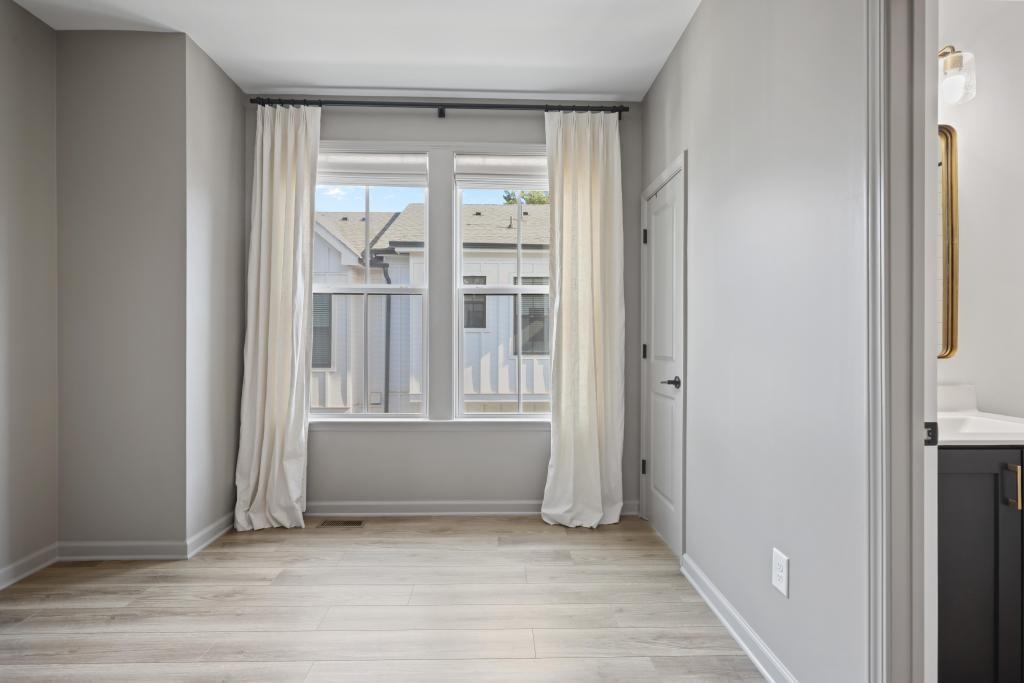 121 Chestnut Circle Atlanta, GA 30342 - Photo 36 of 51