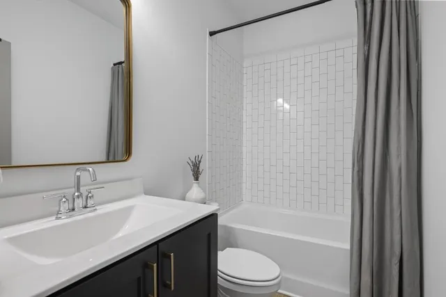 $3,700 | 121 Chestnut Circle, Atlanta, GA 30342