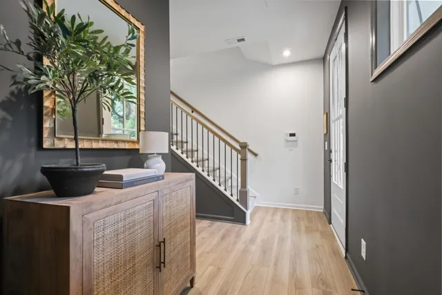 $3,700 | 121 Chestnut Circle, Atlanta, GA 30342