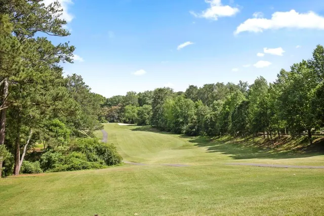 $3,700 | 121 Chestnut Circle, Atlanta, GA 30342