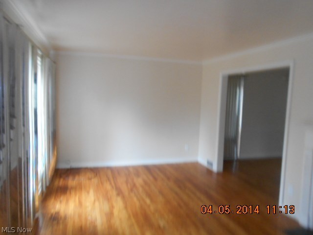 1590 Maple Road Cleveland Heights, OH 44121 - Photo 2 of 9