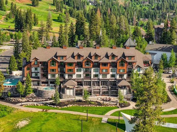 $985,000 | 75 Arling Center Court, Unit 311, Donnelly, ID 83615