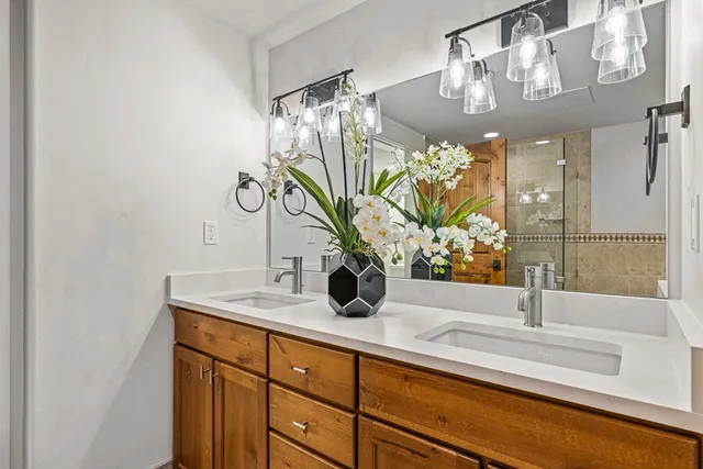 $1,070,000 | 75 Arling Center Court, Unit 311, Donnelly, ID 83615