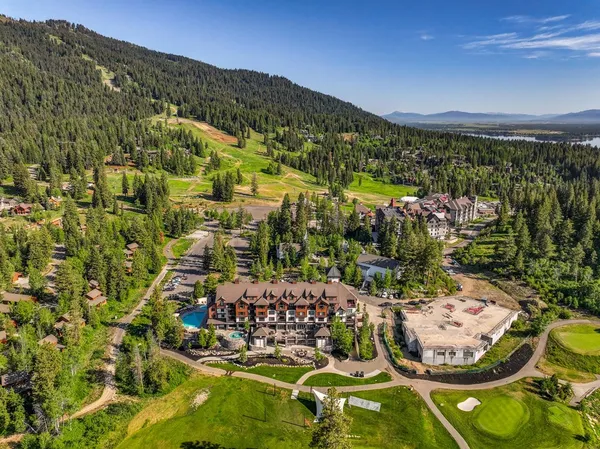 $985,000 | 75 Arling Center Court, Unit 311, Donnelly, ID 83615