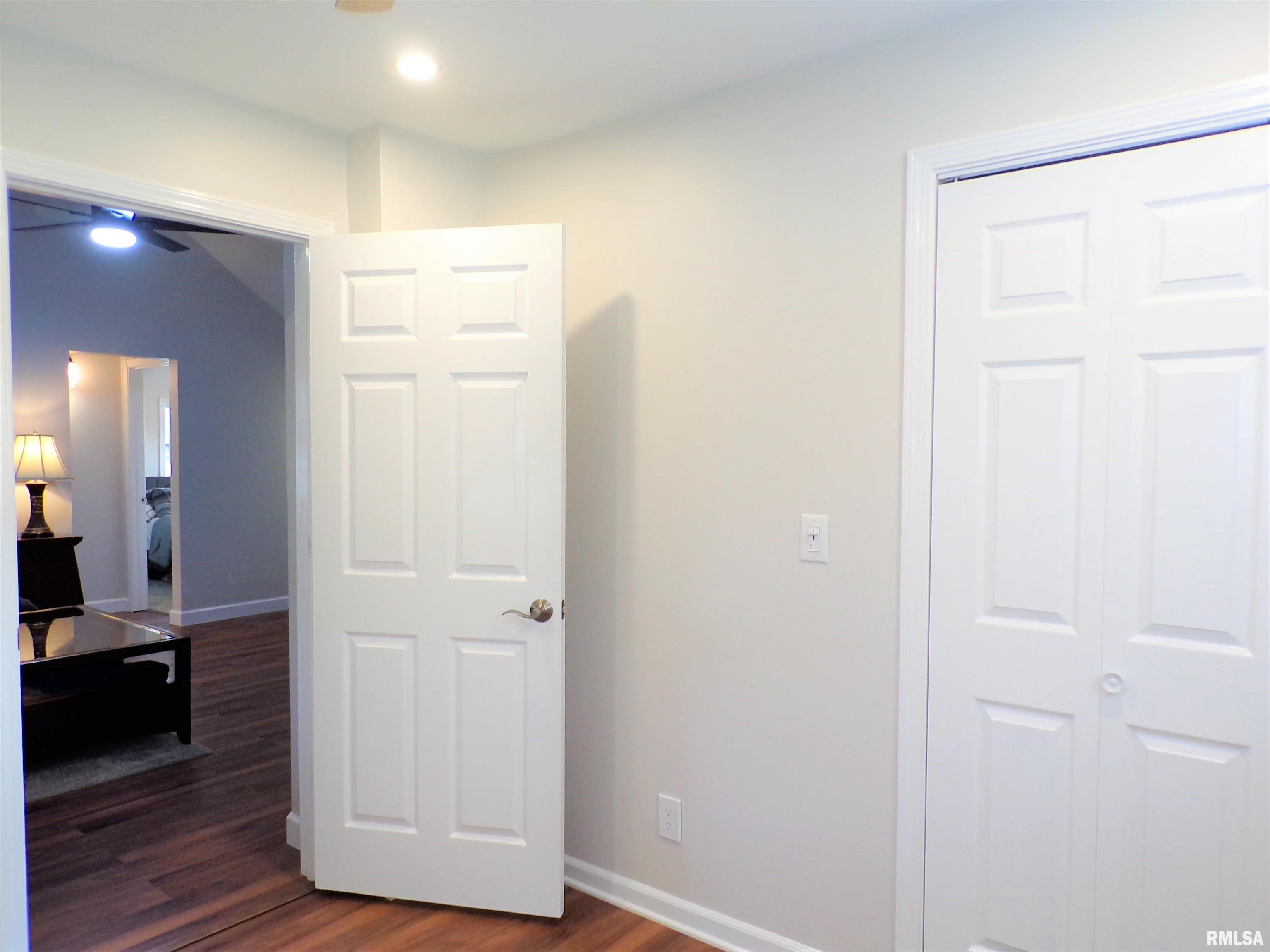 124 East Fremont Street Oneida, IL 61467 - Photo 31 of 35 Gallery Image 31