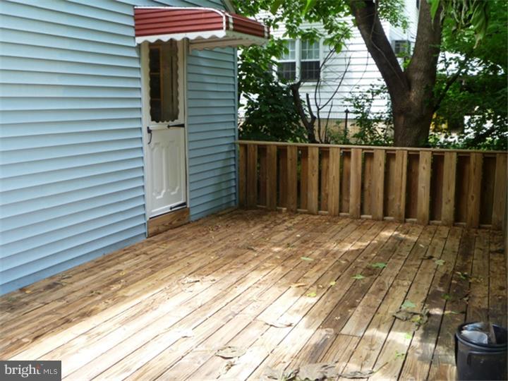 207 North Forklanding Road Maple Shade, NJ 08052 - Photo 13 of 16 Deck