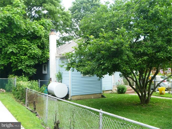 207 North Forklanding Road Maple Shade, NJ 08052 - Photo 3 of 16 Exterior Side