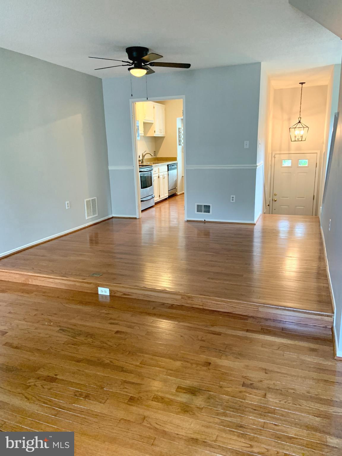 2438 Ridgehampton Court Reston, VA 20191 - Photo 9 of 47 Dining room toward kitchen and entry