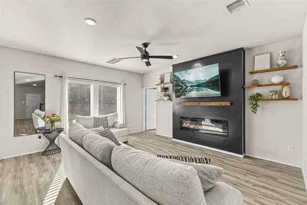 $2,550 | 6807 Verbena Blossom Trail, Katy, TX 77449