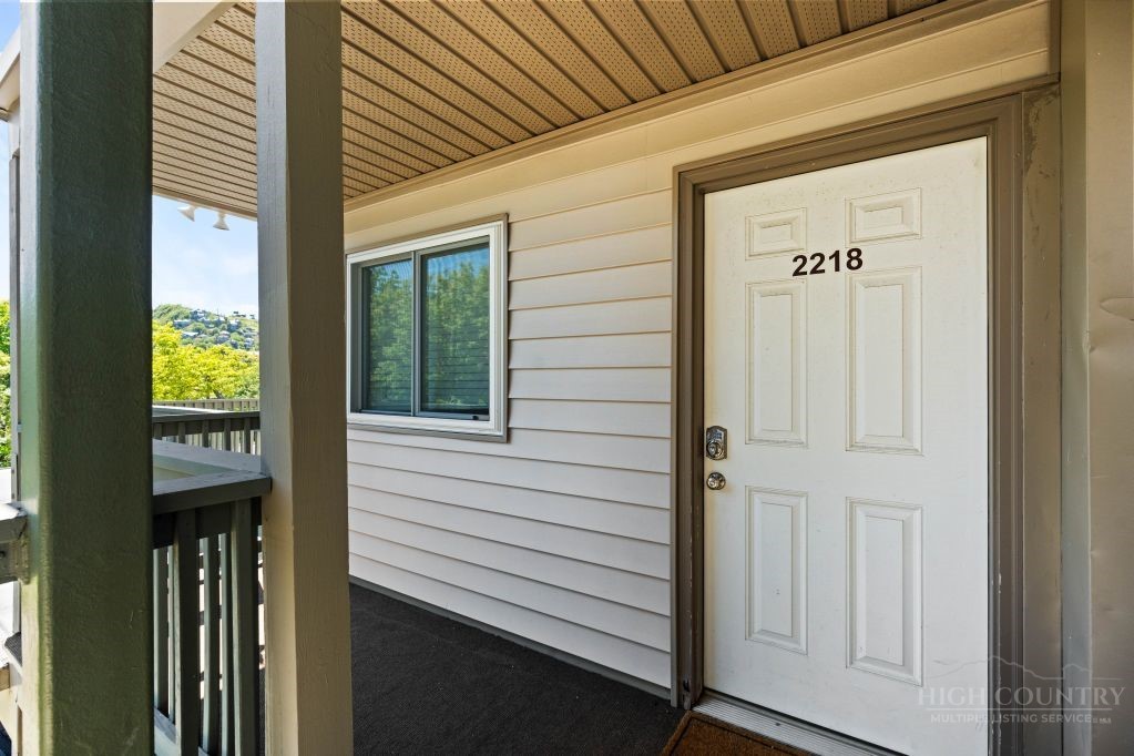 301 Pinnacle Inn Road, Unit 2218 Beech Mountain, NC 28604 - Photo 4 of 29