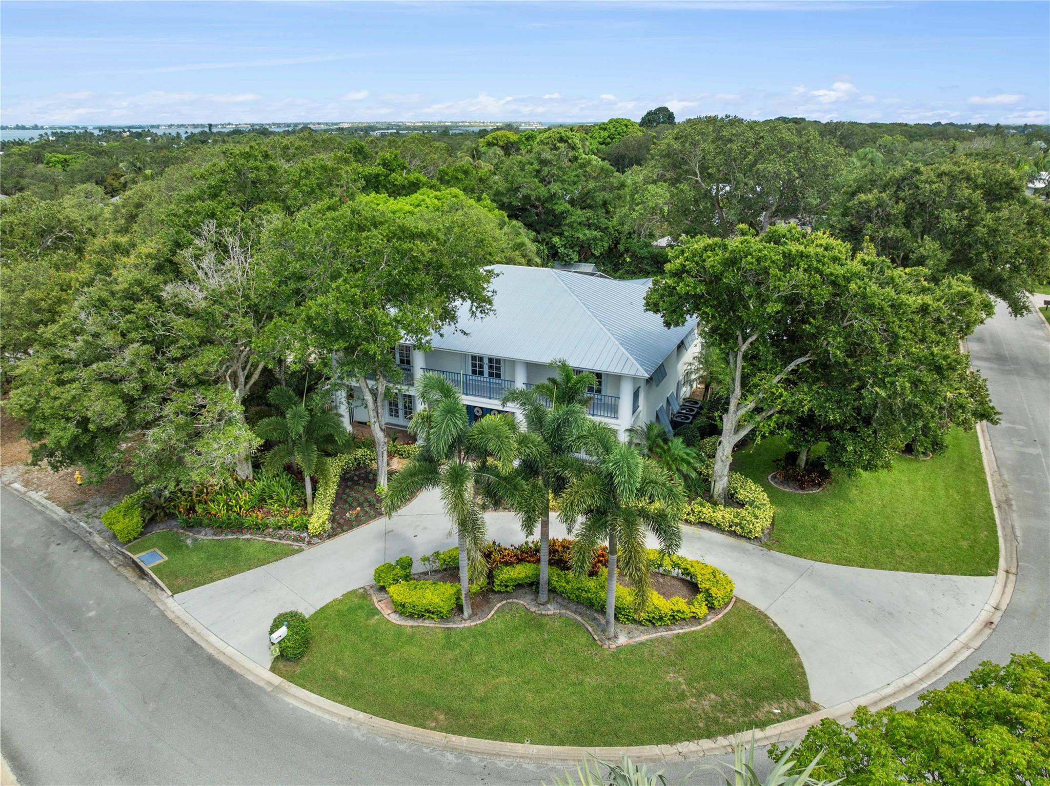 33 Rio Vista Drive Stuart, FL 34996 - Photo 6 of 66 Photo 6