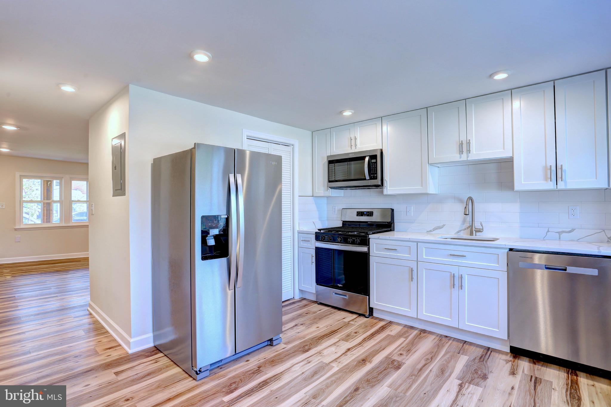 2711 Yarnall Road Baltimore, MD 21227 - Photo 7 of 30 Gallery Image 7