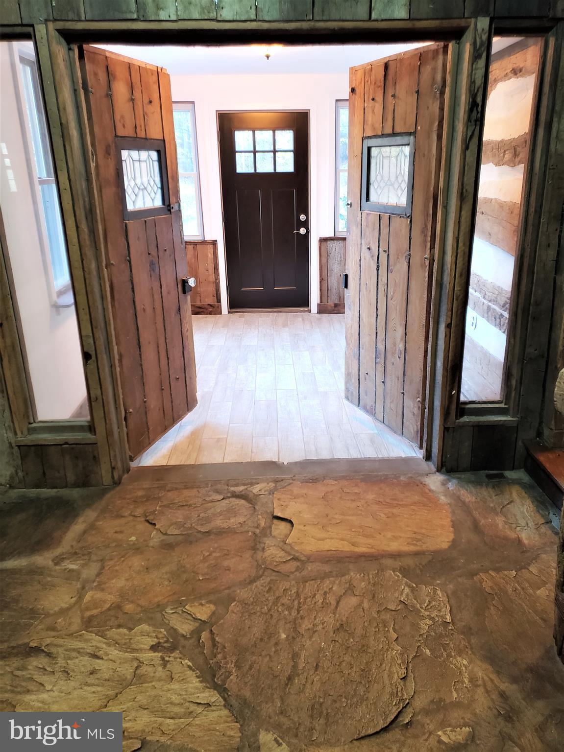 13299 Wilt Store Road Leesburg, VA 20176 - Photo 14 of 64 Foyer just inside - Note "Stone" Floor