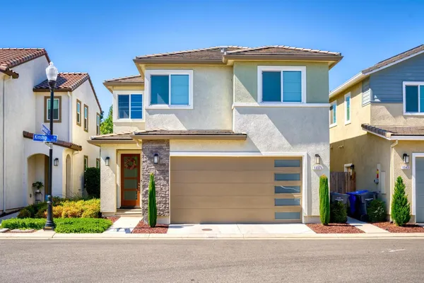 $529,900 | 1337 Kinship Drive, Turlock, CA 95382