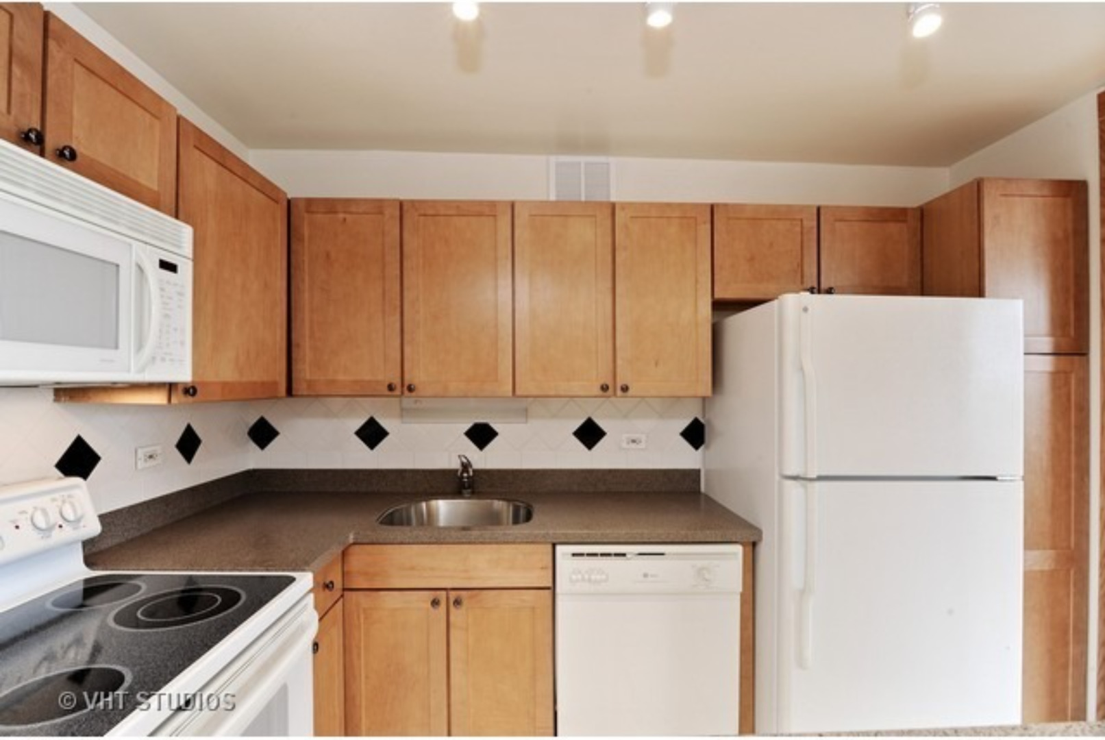 655 West Irving Park Road, Unit 1115 Chicago, IL 60613 - Photo 7 of 17 Gallery Image 7