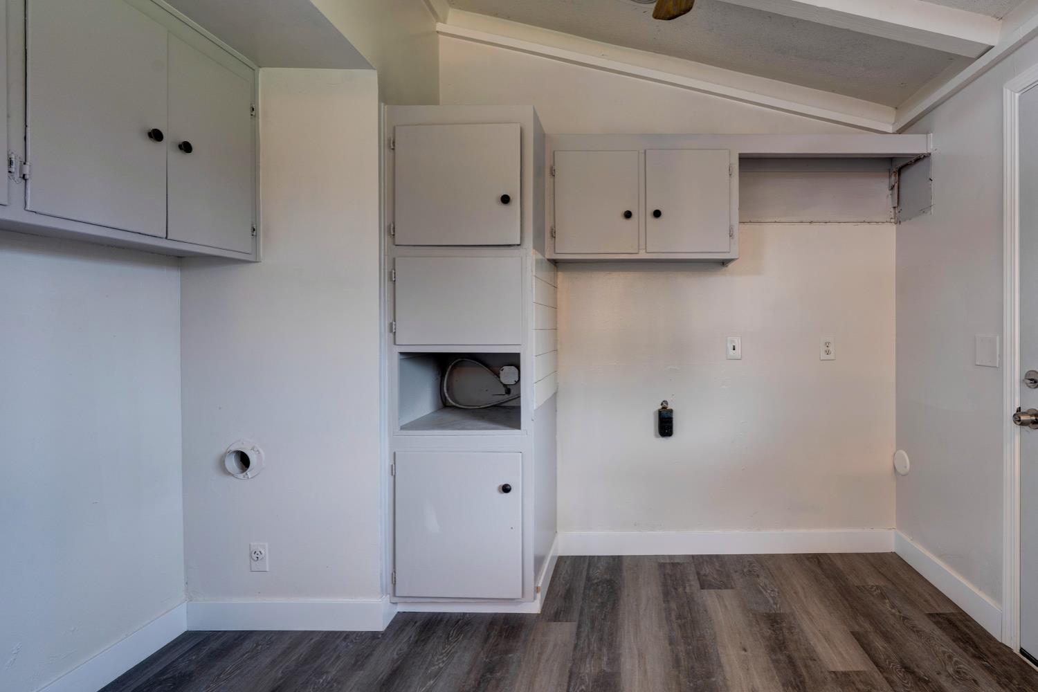 2310 Linden Street Atwater, CA 95301 - Photo 32 of 32 a view of an empty room