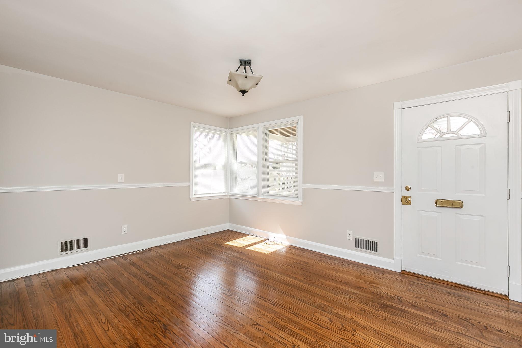 5617 Pilgrim Road Baltimore, MD 21214 - Photo 5 of 29 Gallery Image 5
