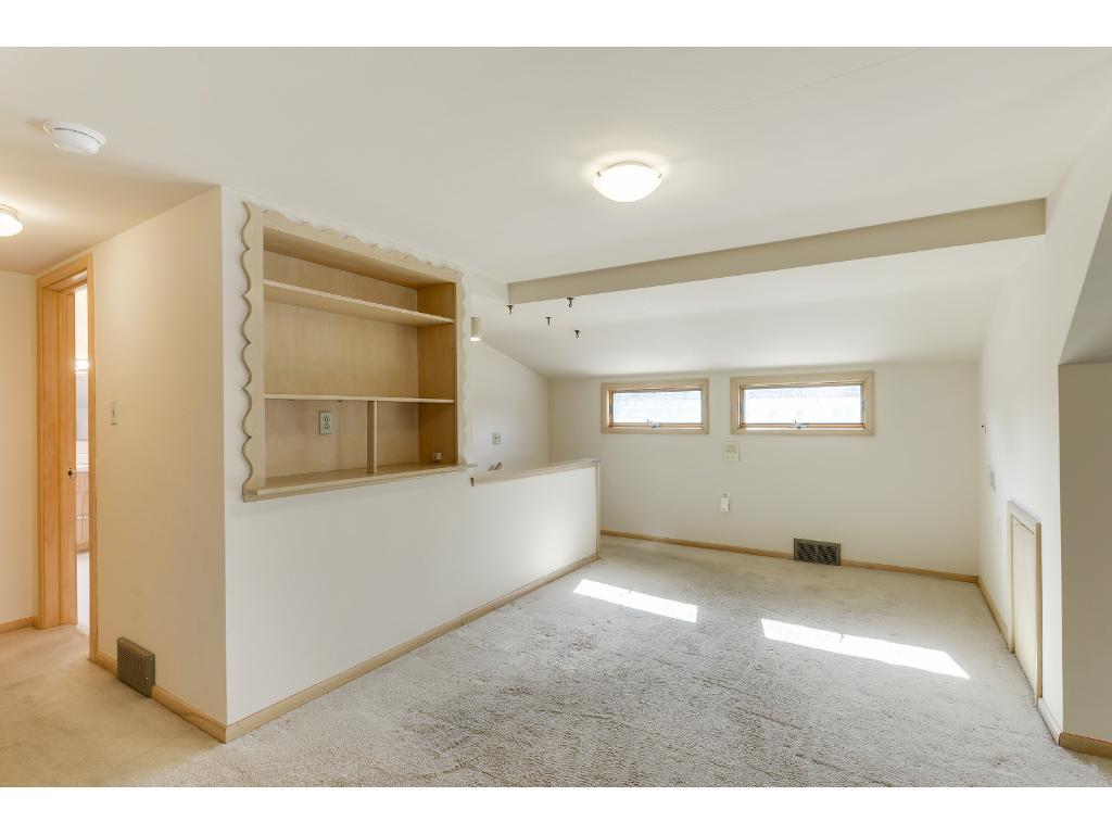 5429 Cumberland Road Minneapolis, MN 55410 - Photo 12 of 18 Gallery Image 12