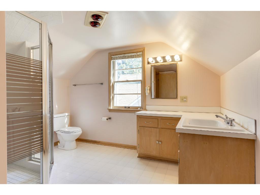 5429 Cumberland Road Minneapolis, MN 55410 - Photo 13 of 18 Gallery Image 13