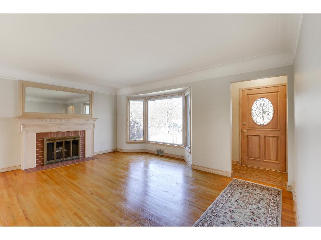 5429 Cumberland Road Minneapolis, MN 55410 - Photo 4 of 18 Gallery Image 4
