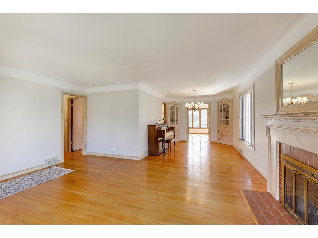 5429 Cumberland Road Minneapolis, MN 55410 - Photo 5 of 18 Gallery Image 5