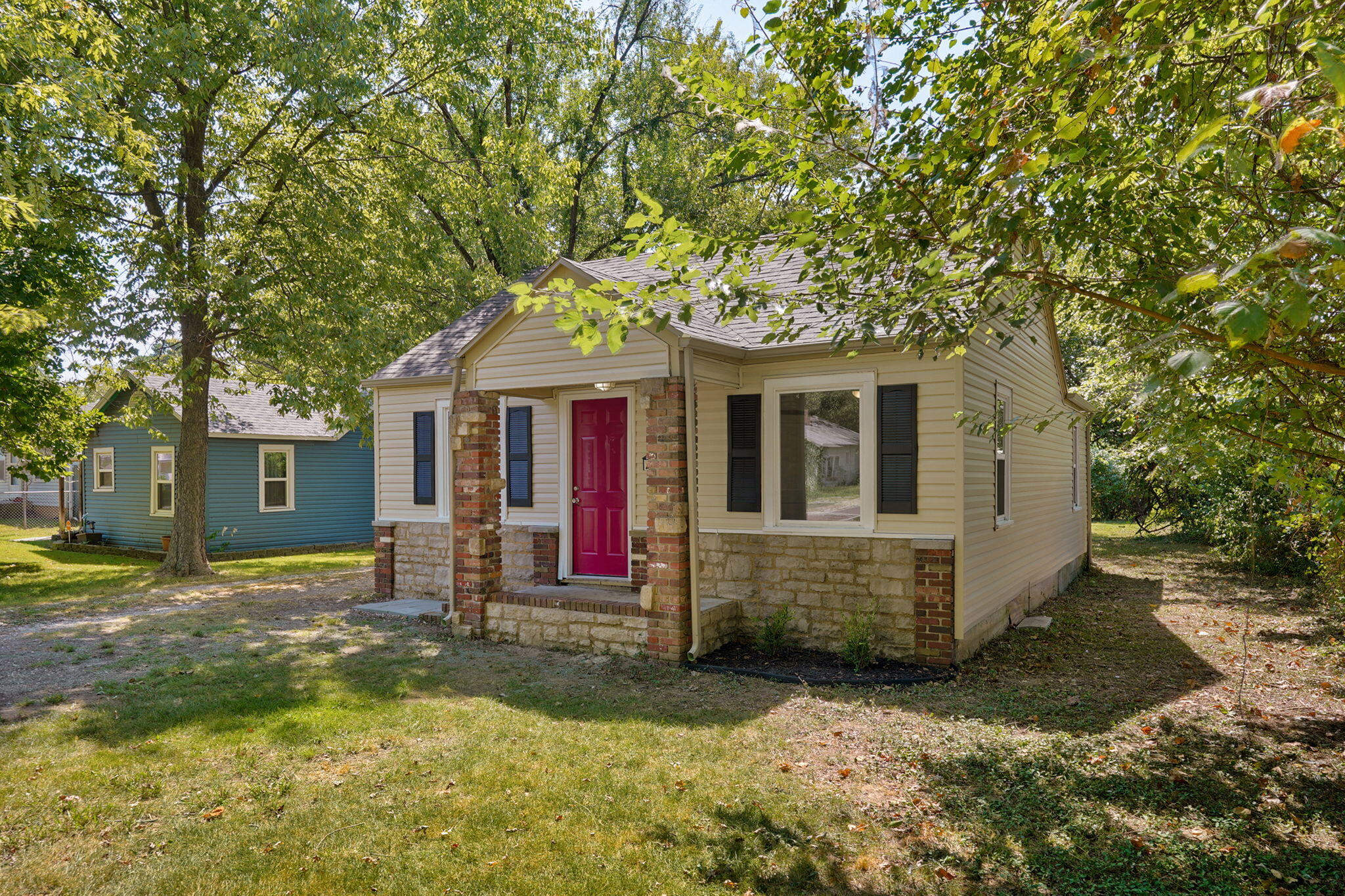 2540 West State Street Springfield, MO 65802 - Photo 3 of 18 2540 W State St-3