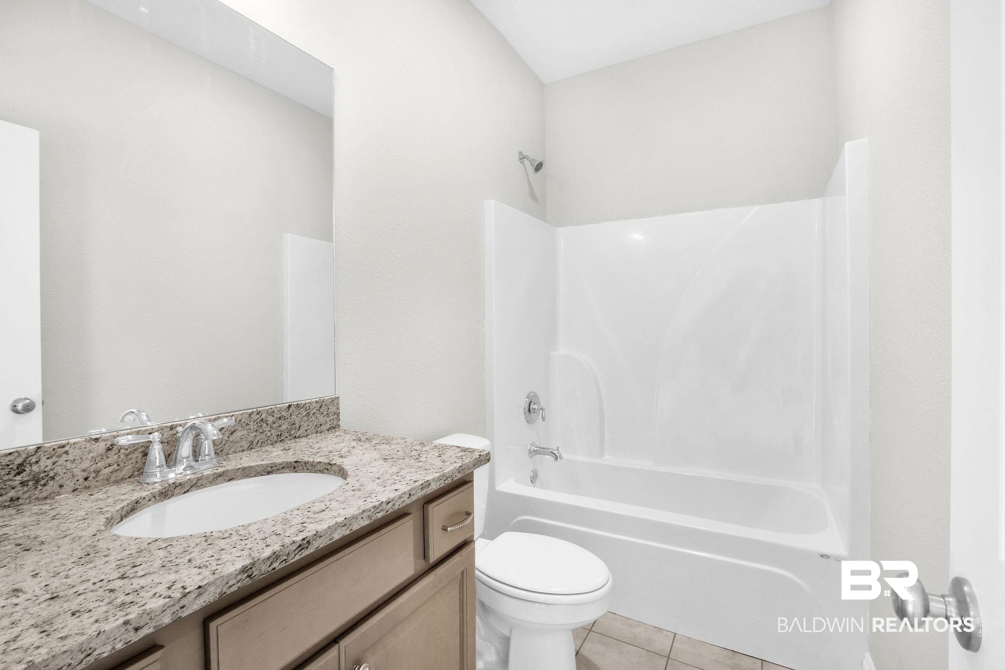 30815 Ono N Loop West Orange Beach, AL 36561 - Photo 26 of 40 This Bathroom services Guest Bedroom 3.
