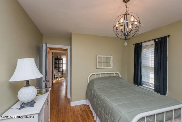 223 Ridgeway Avenue Louisville, KY 40207 - Photo 27 of 30 027