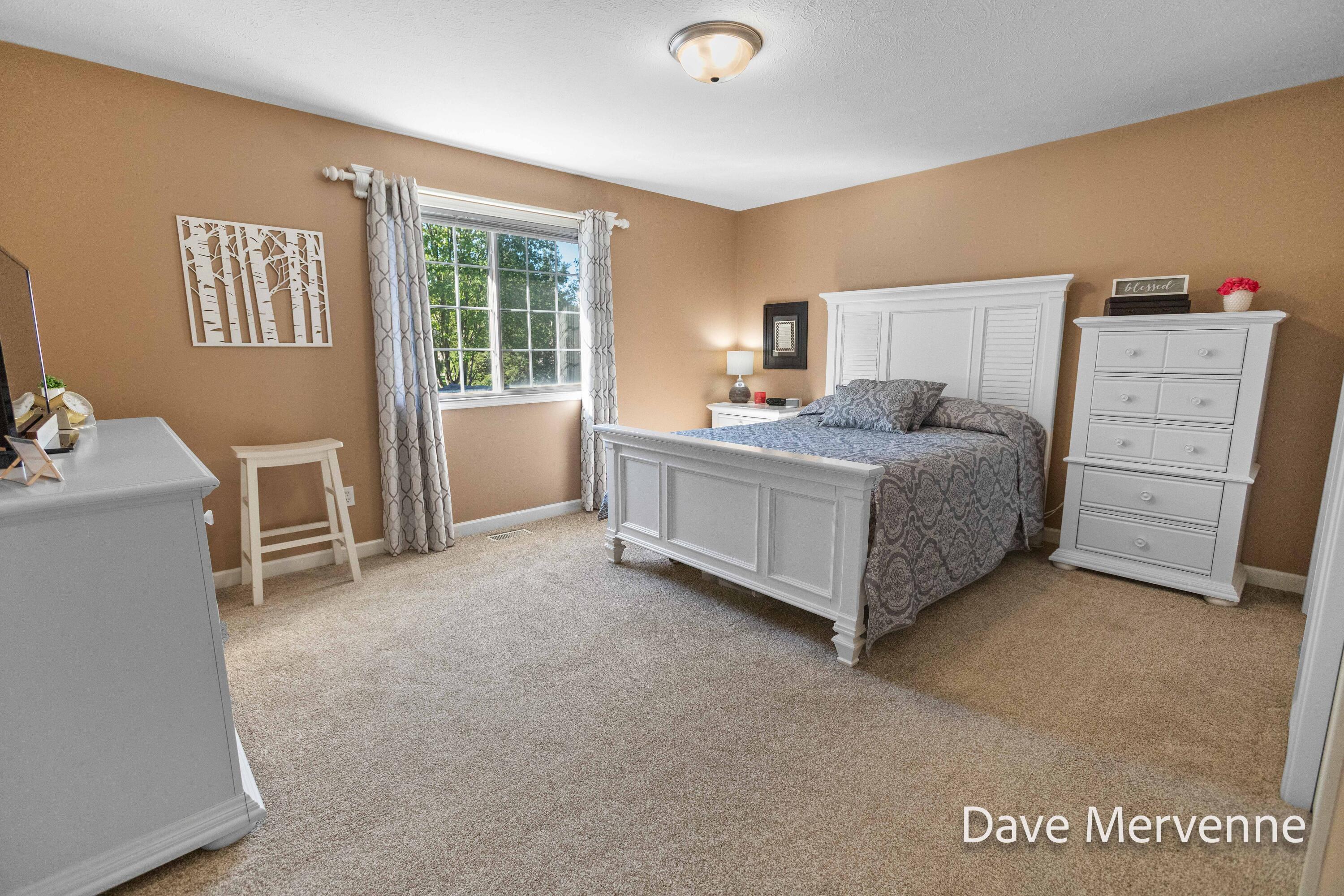 2508 WillowRidge Drive Jenison, MI 49428 - Photo 12 of 45 Primary Bedroom