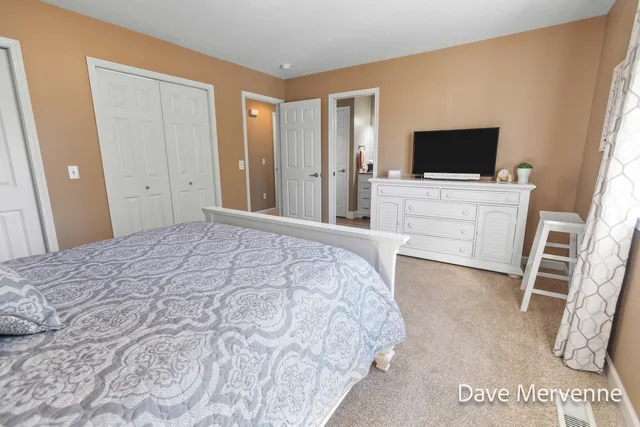 $481,000 | 2508 WillowRidge Drive, Jenison, MI 49428