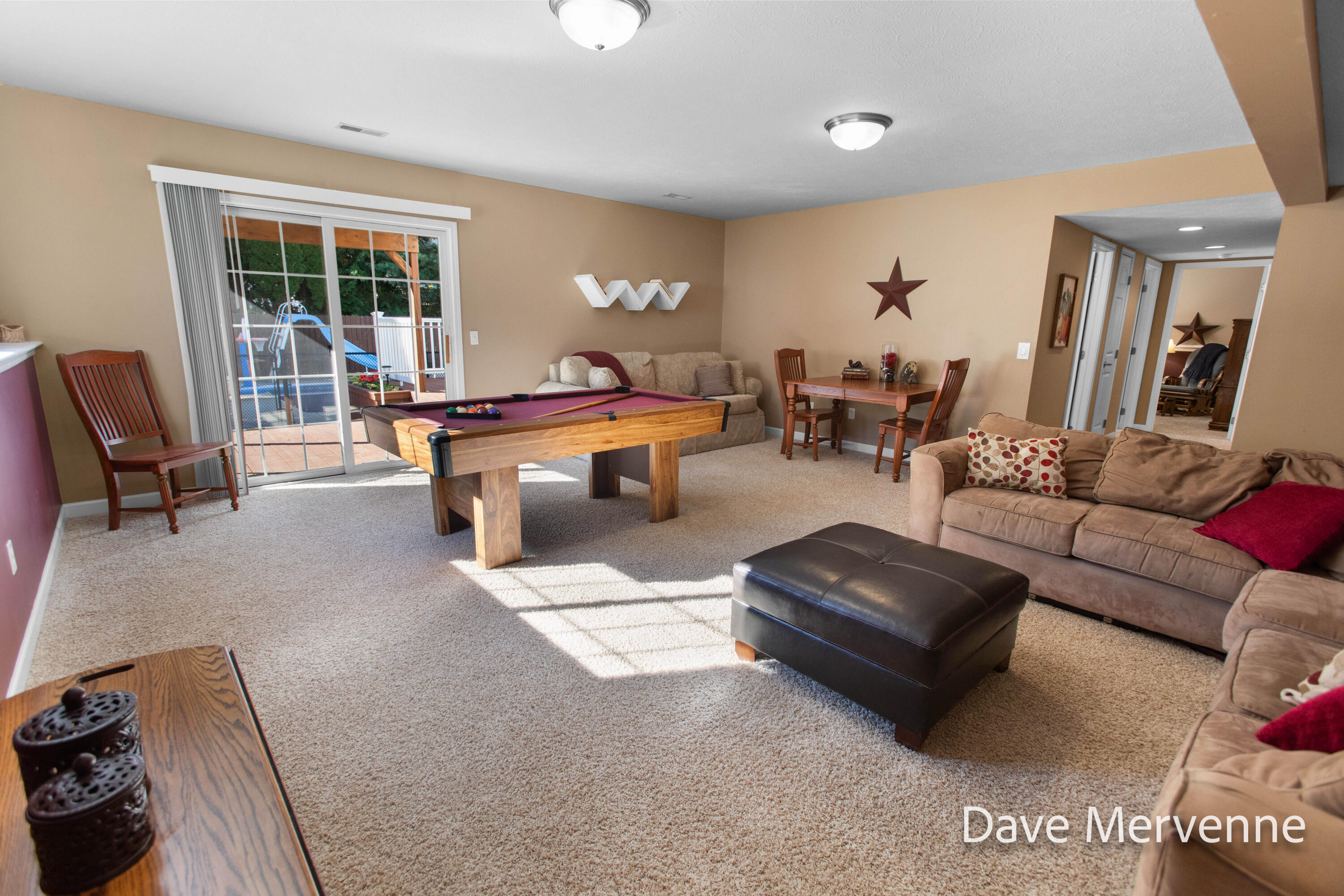 2508 WillowRidge Drive Jenison, MI 49428 - Photo 18 of 45 Family Room