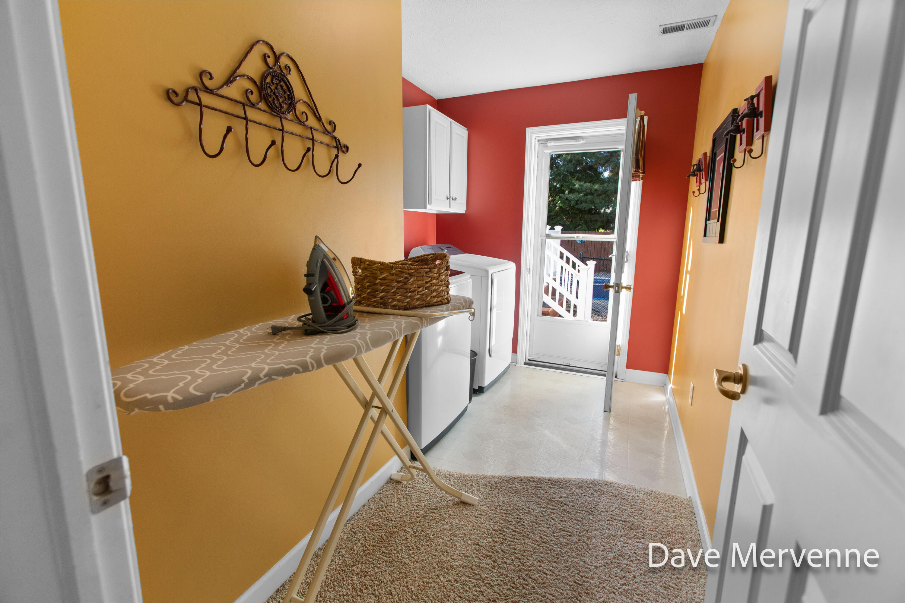2508 WillowRidge Drive Jenison, MI 49428 - Photo 27 of 45 Laundry Room