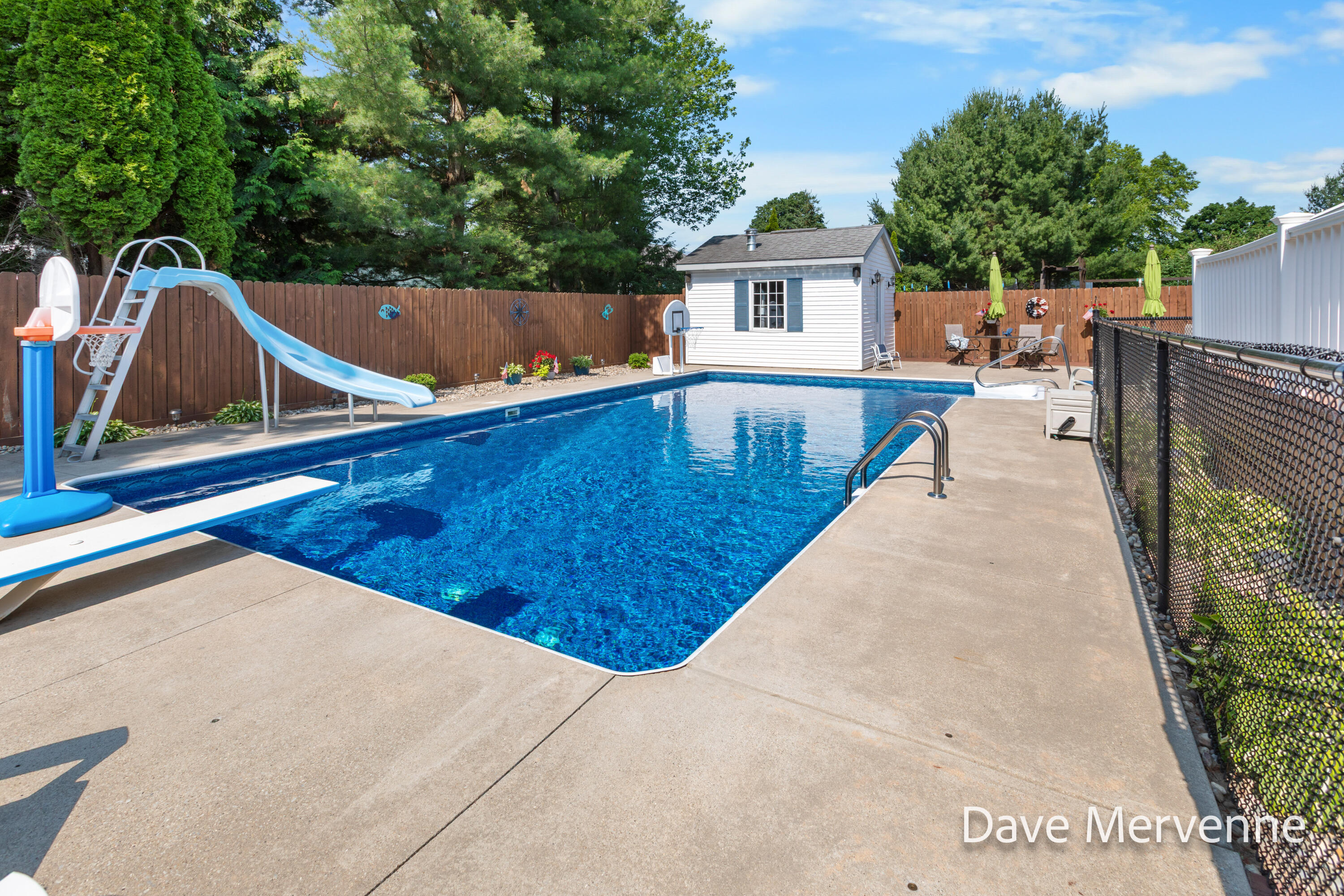 2508 WillowRidge Drive Jenison, MI 49428 - Photo 31 of 45 Pool