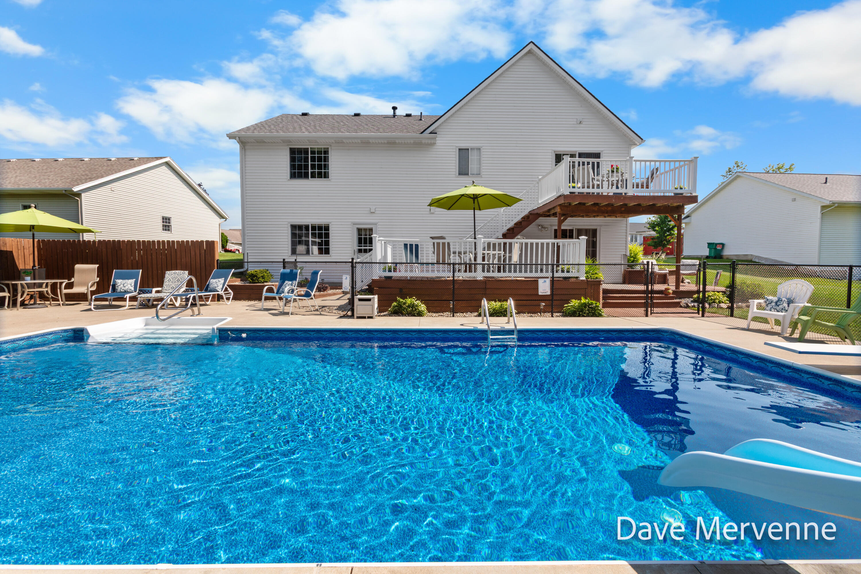 2508 WillowRidge Drive Jenison, MI 49428 - Photo 34 of 45 Pool