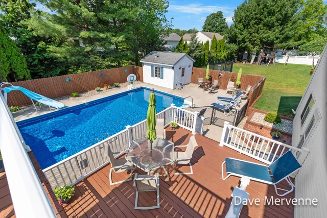 $481,000 | 2508 WillowRidge Drive, Jenison, MI 49428