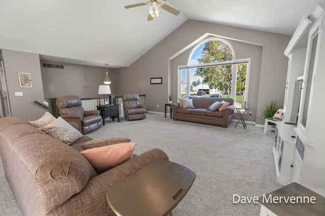 $481,000 | 2508 WillowRidge Drive, Jenison, MI 49428