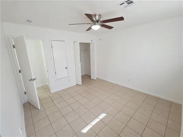 $1,250 | 3404 Clearview Parkway, Unit B, Metairie, LA 70006